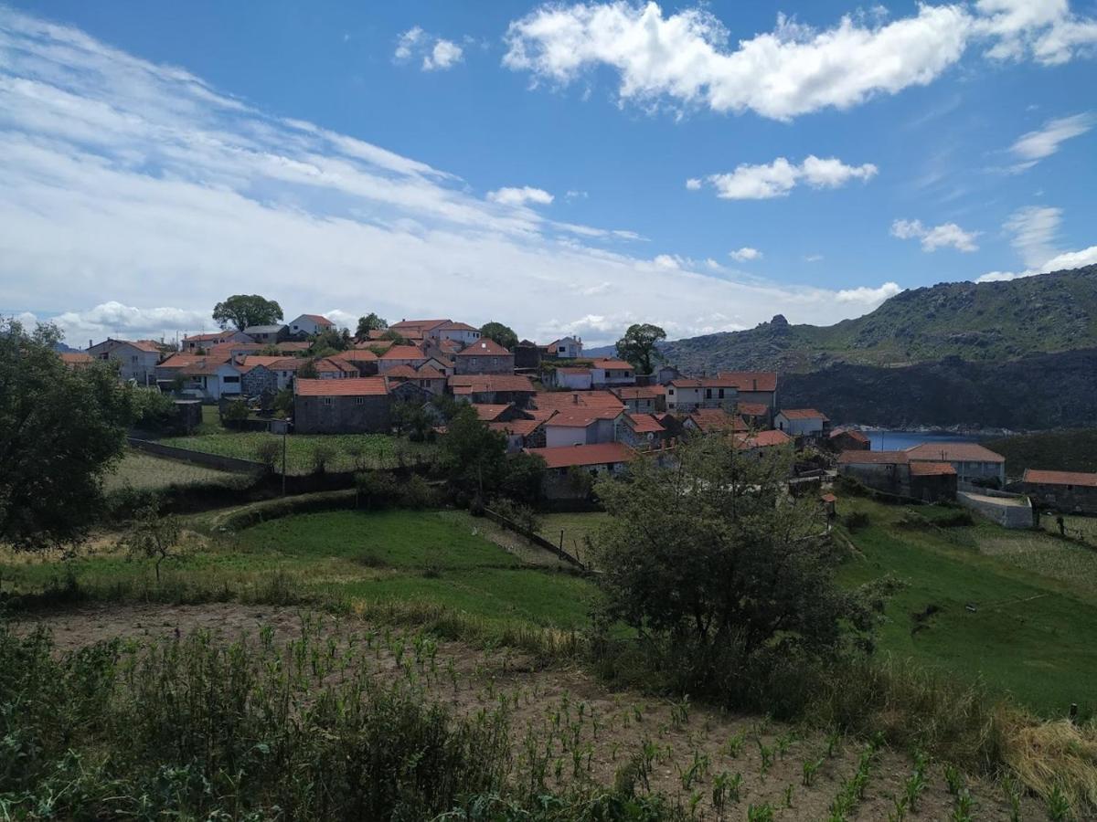 Вилла Pe Na Aldeia Outeiro  Экстерьер фото